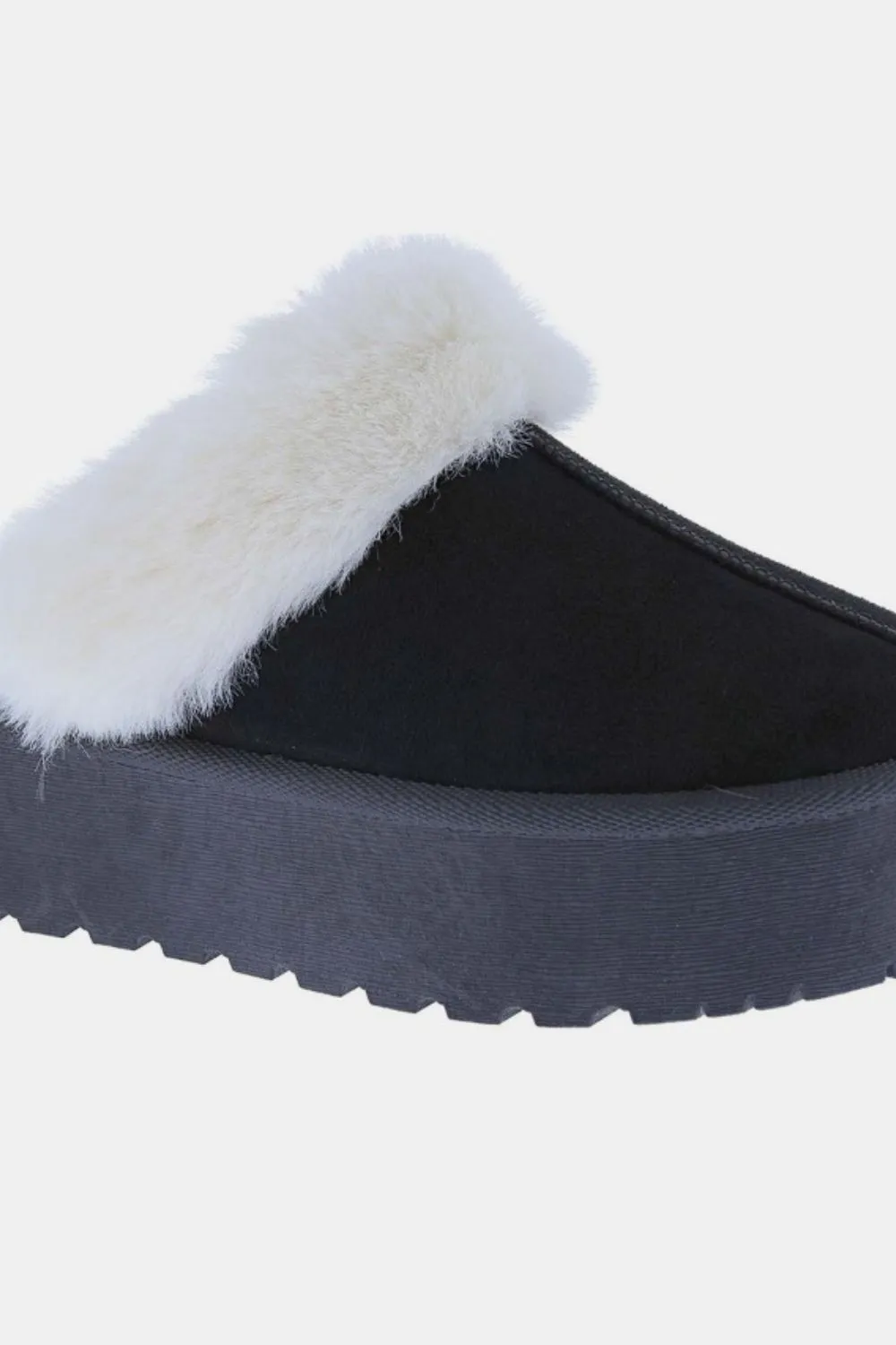Bailey Sky Slippers In Black