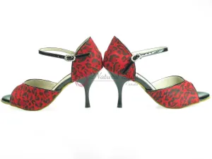 D1321-07b_RedLeopard