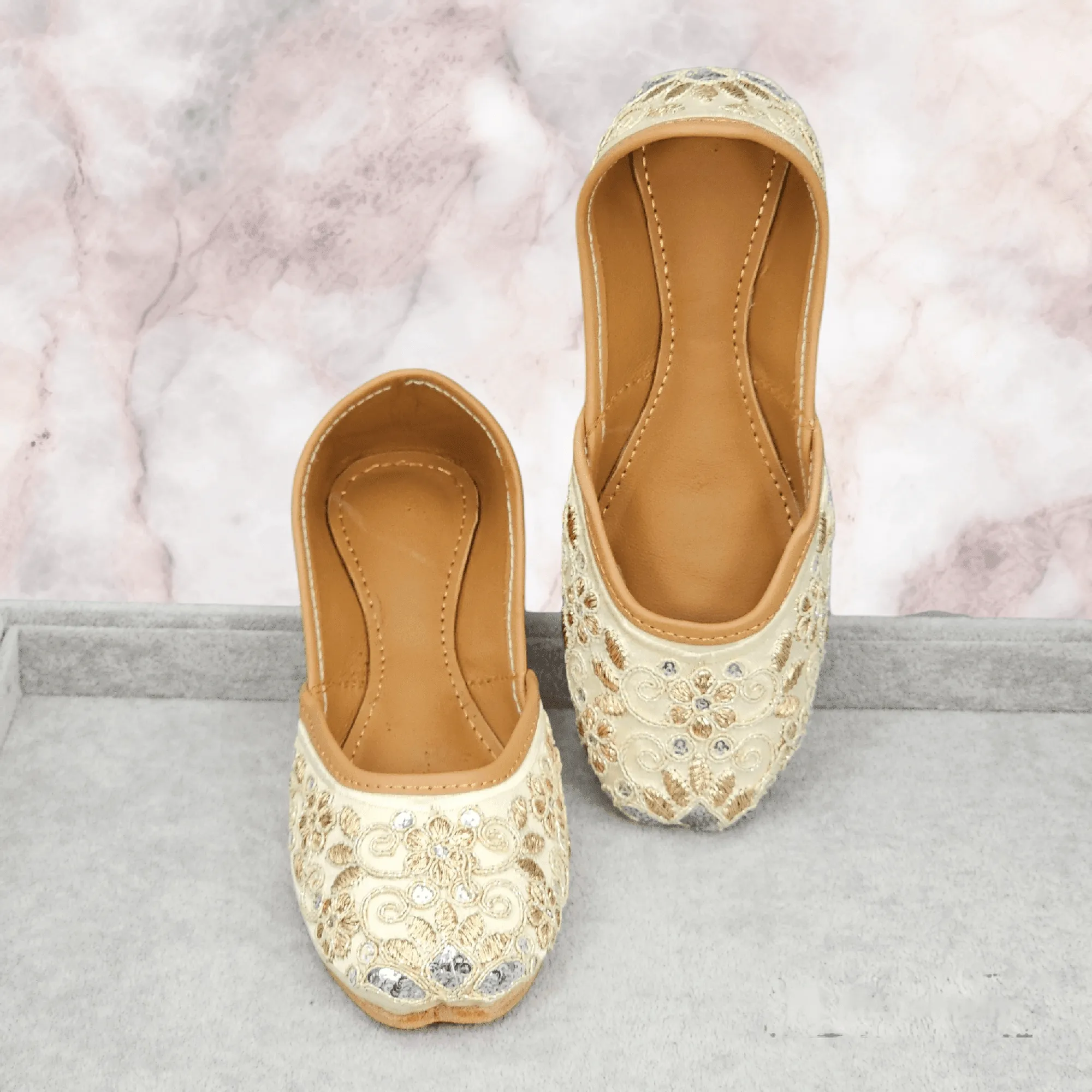 Kids Girls Gold Embroidered Jutti