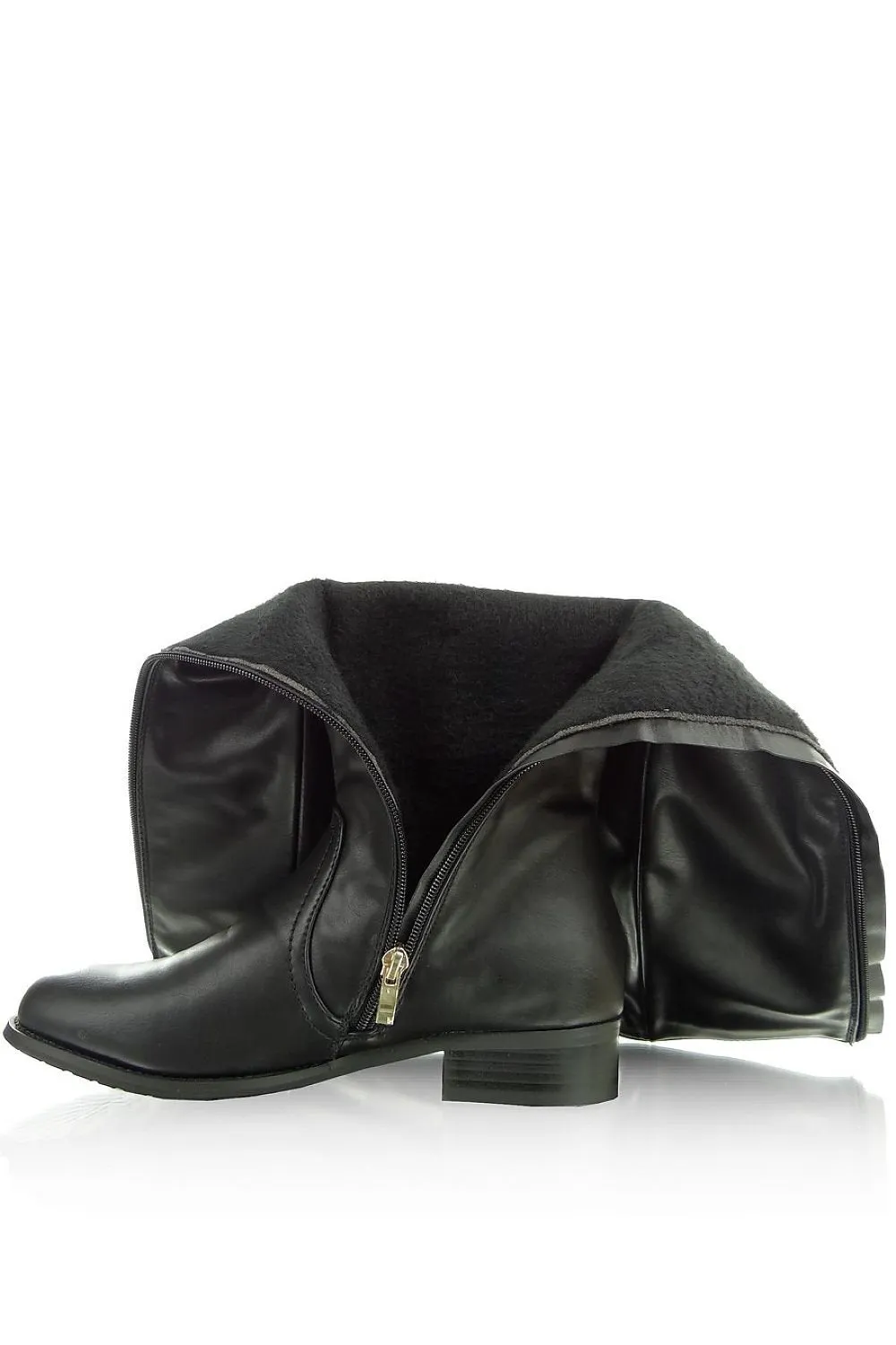 Officer boots Heppin
