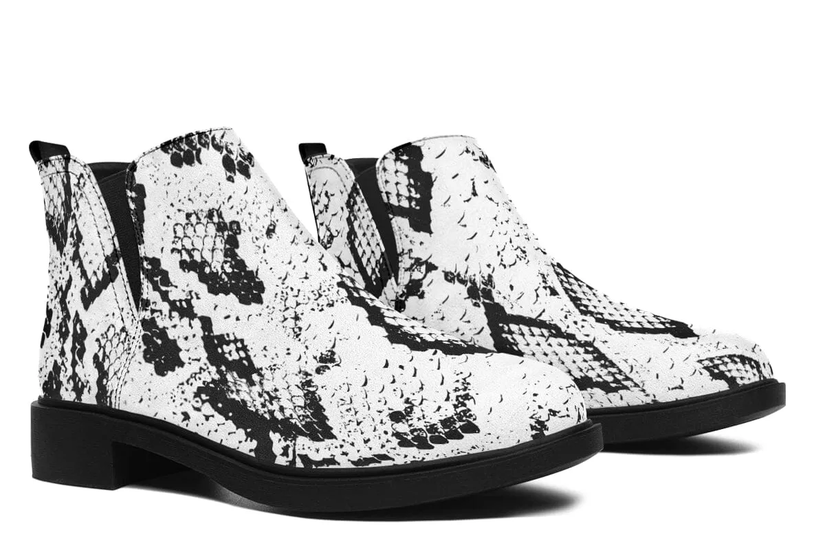 Snake Skin Neat Vibe Boots