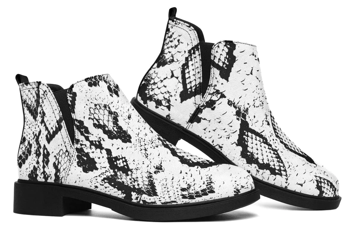 Snake Skin Neat Vibe Boots