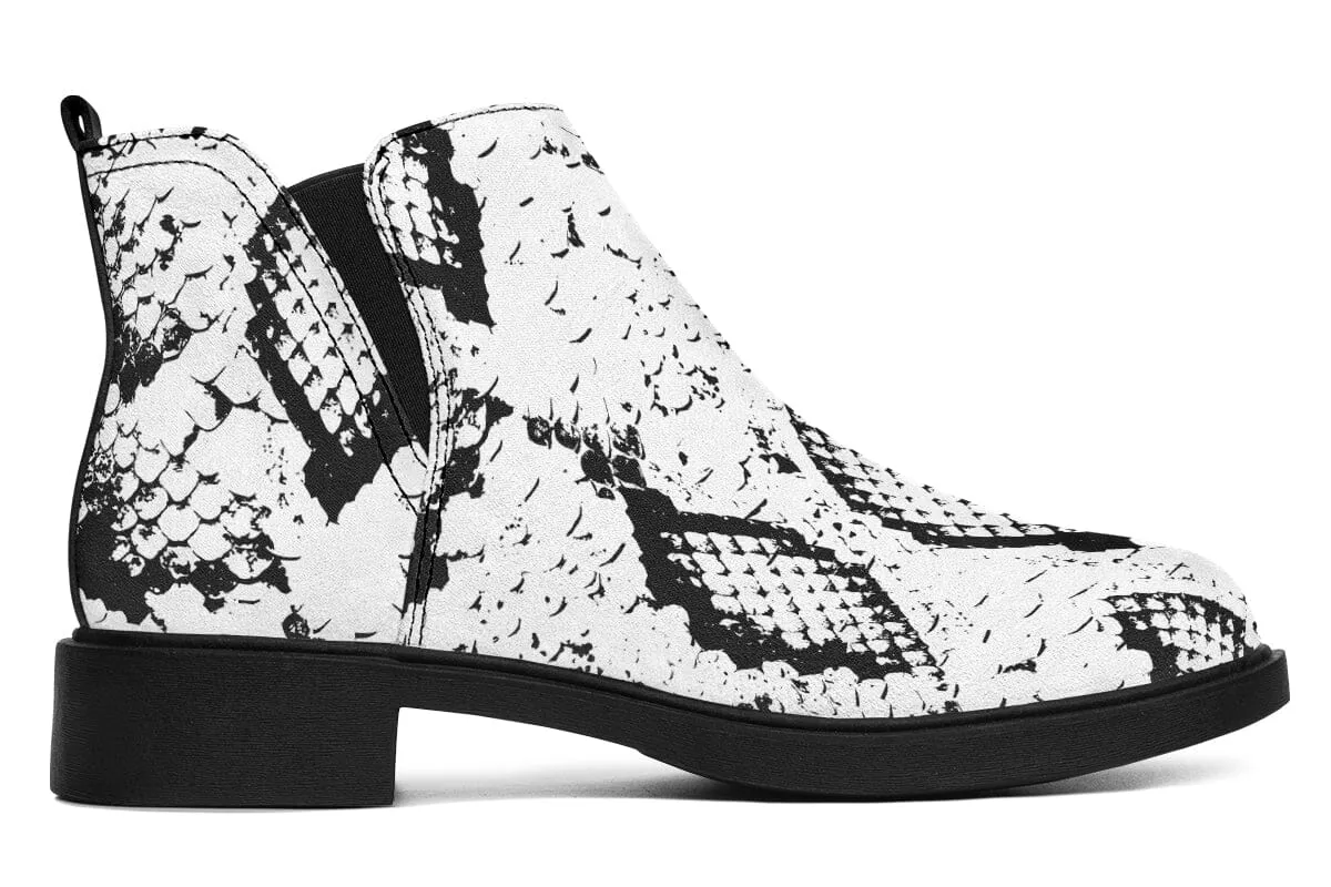 Snake Skin Neat Vibe Boots