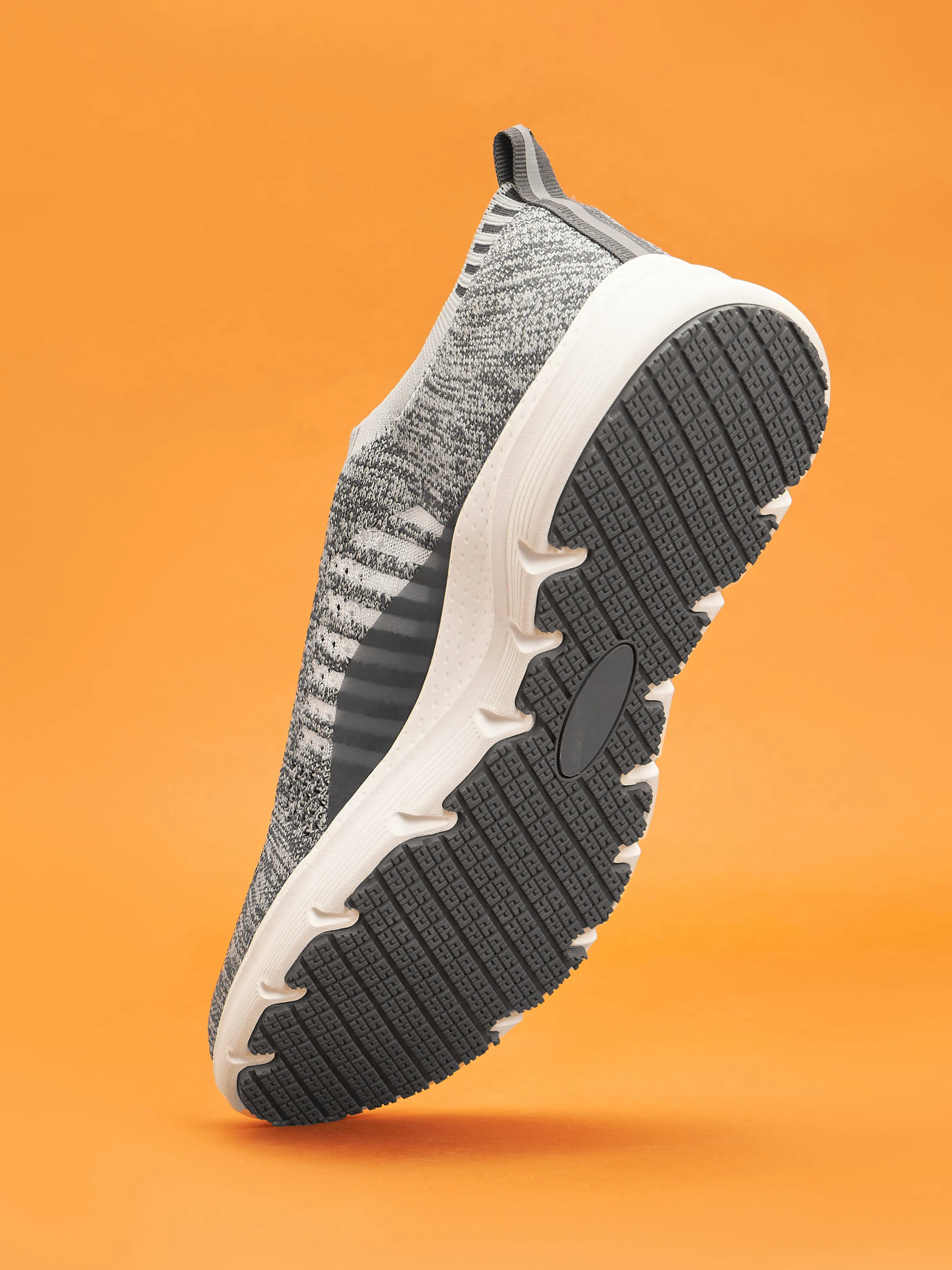 Versa Vita Men Running Shoes - Grey